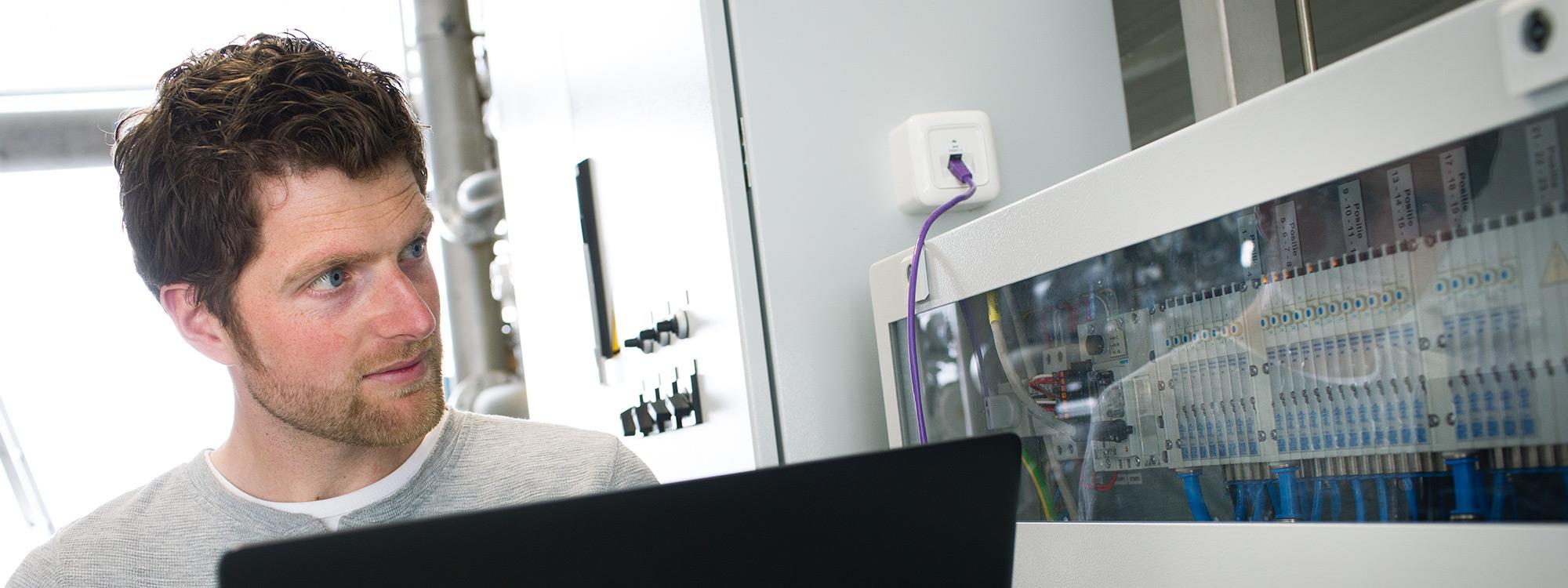 Er ligt zo'n complexe wereld achter water